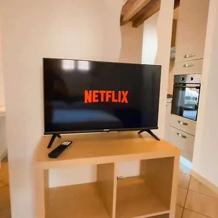 Artistic Urban Apartment