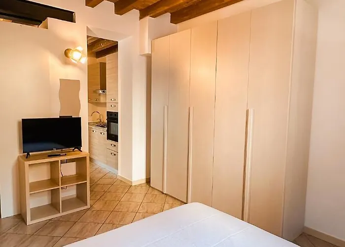 Artistic Urban Апартаменты